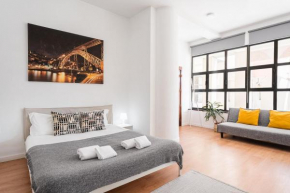 GuestReady - Bright Retreat in Vila Nova de Gaia